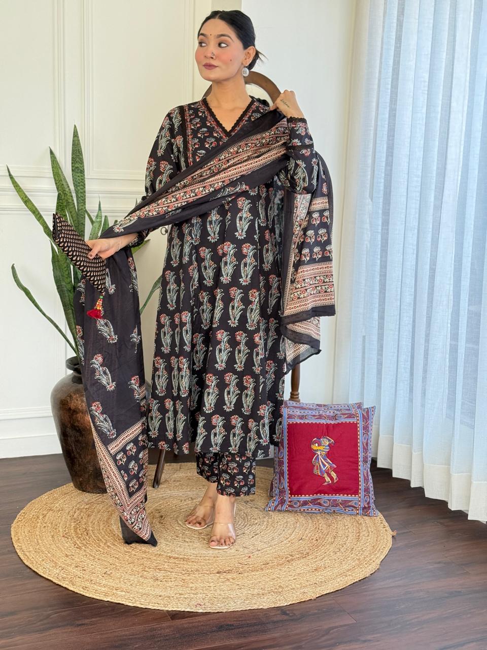 Gunjan A-Line Boota Cotton Set- Black