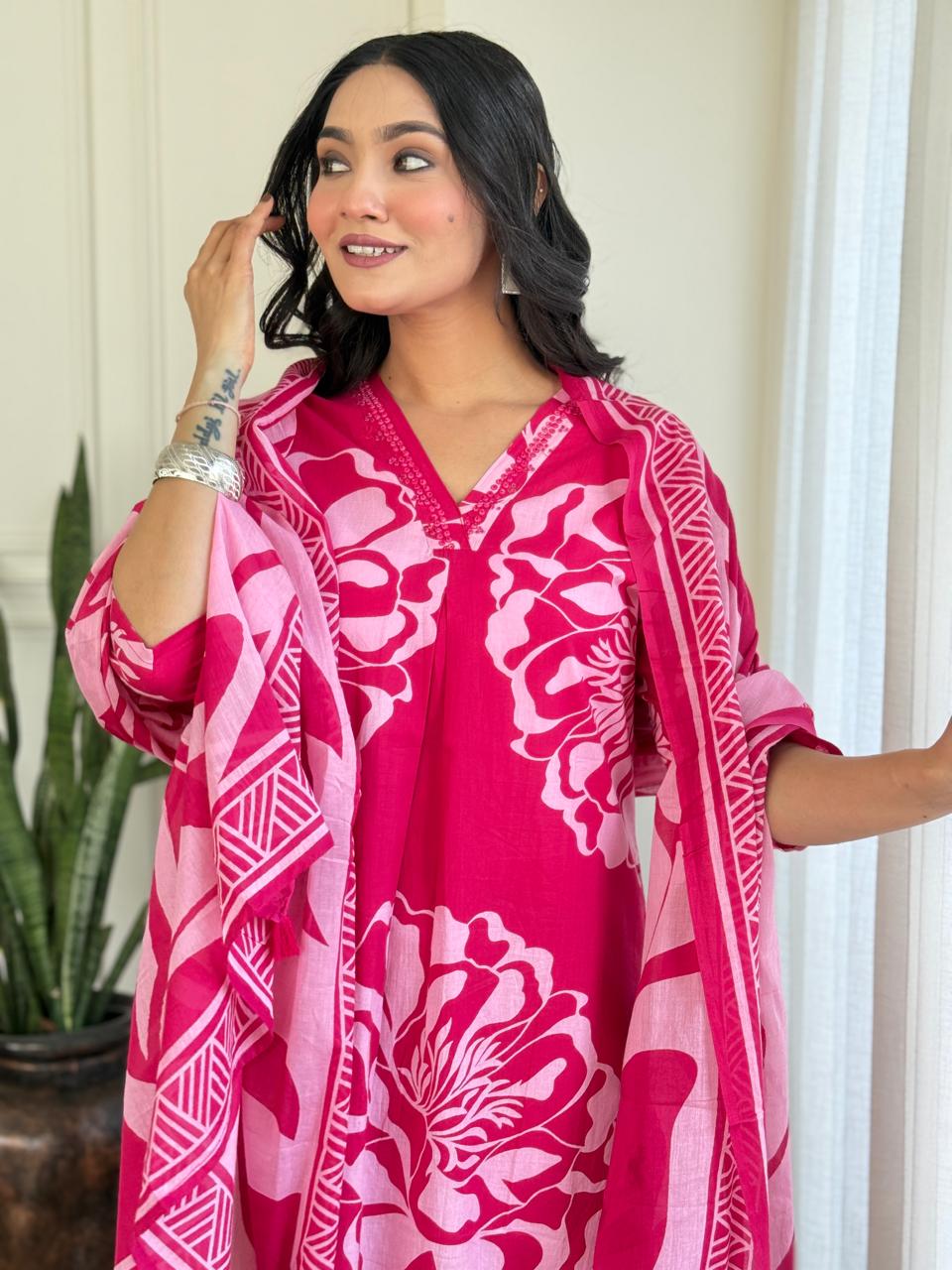 Ruhi Boota Cotton Set- pink
