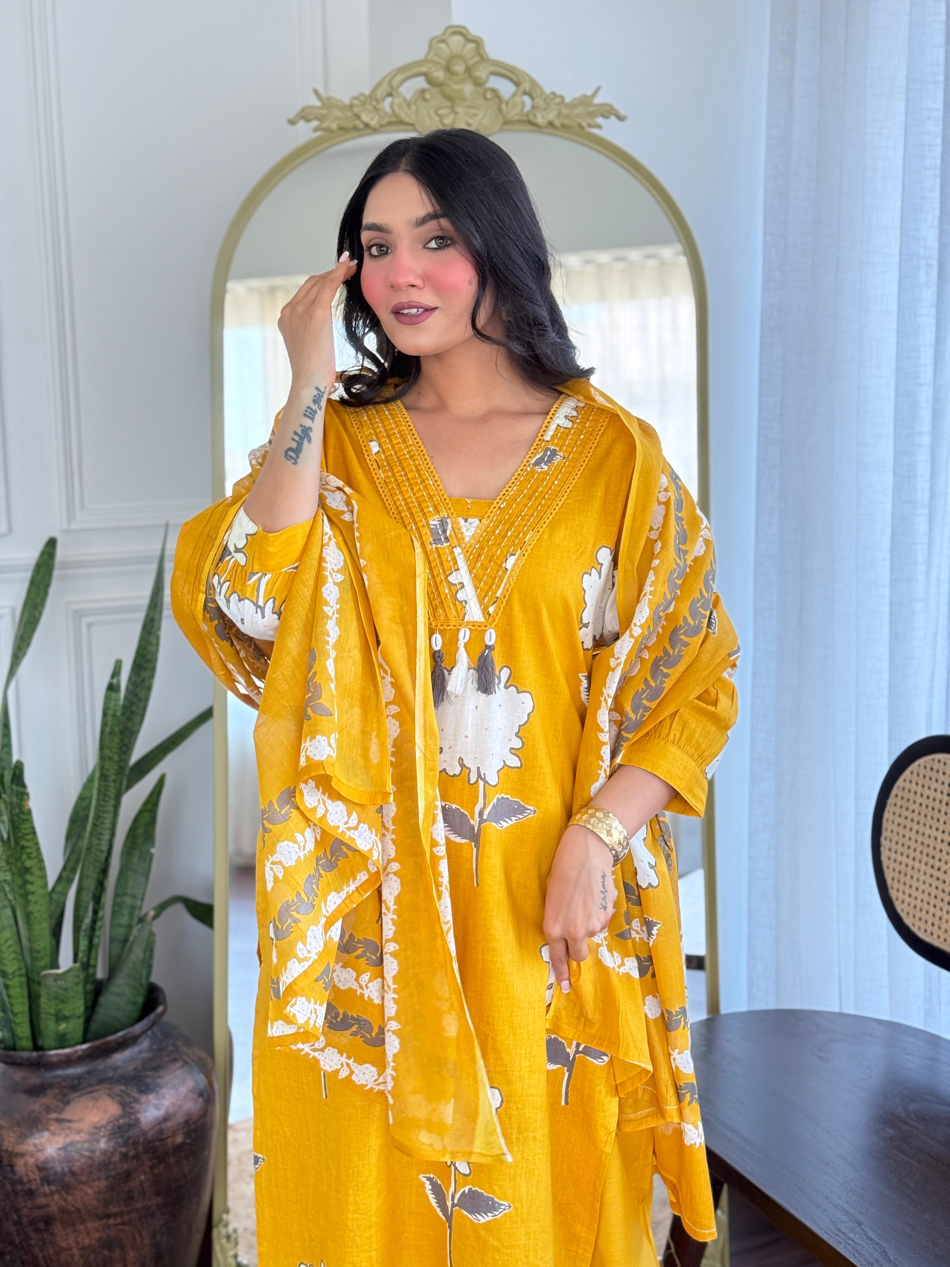 Rose Floral Printed Cotton Suit Set - yellow