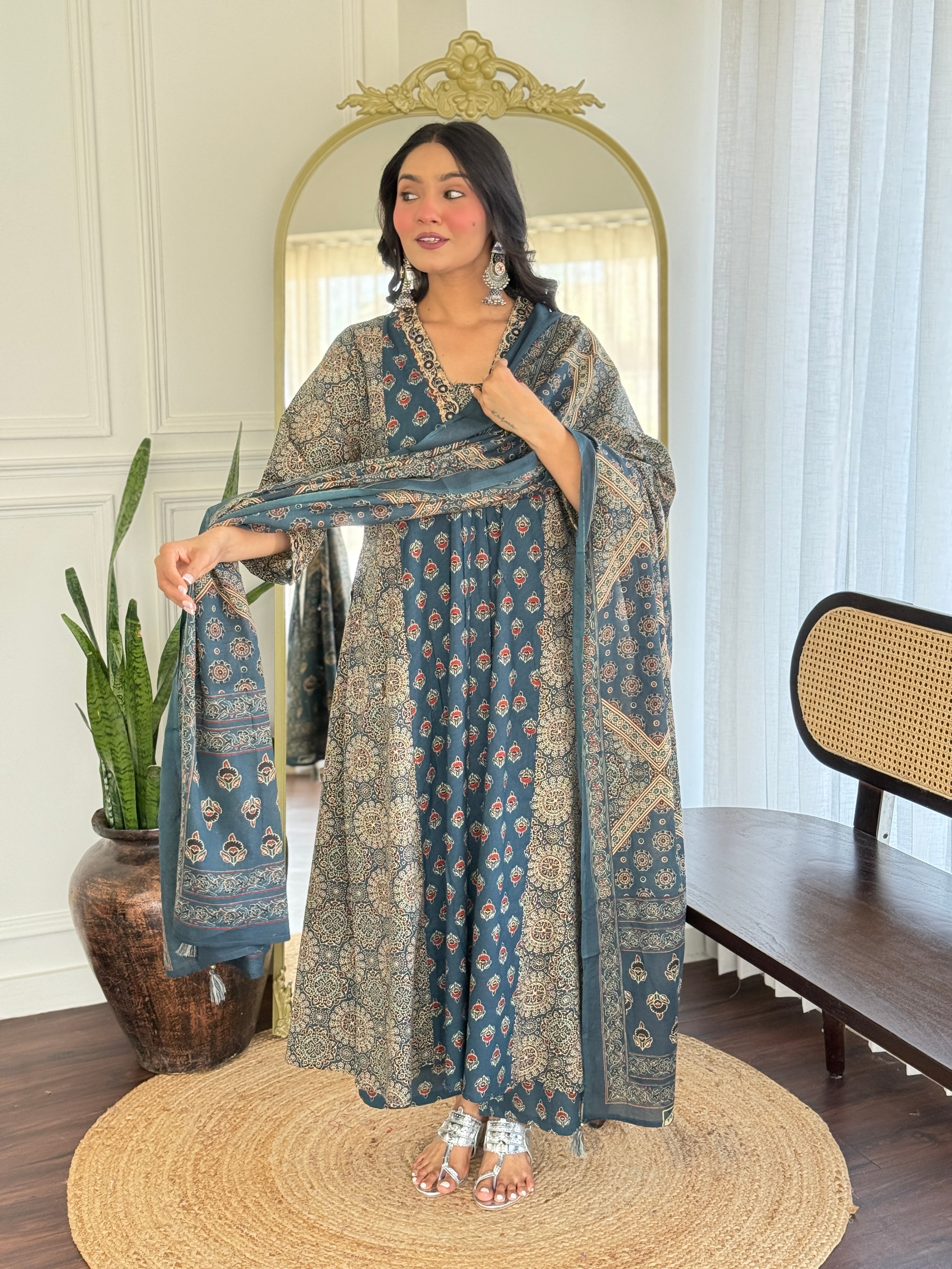 Grey Libha Cotton Embroidered A-line Divider Set