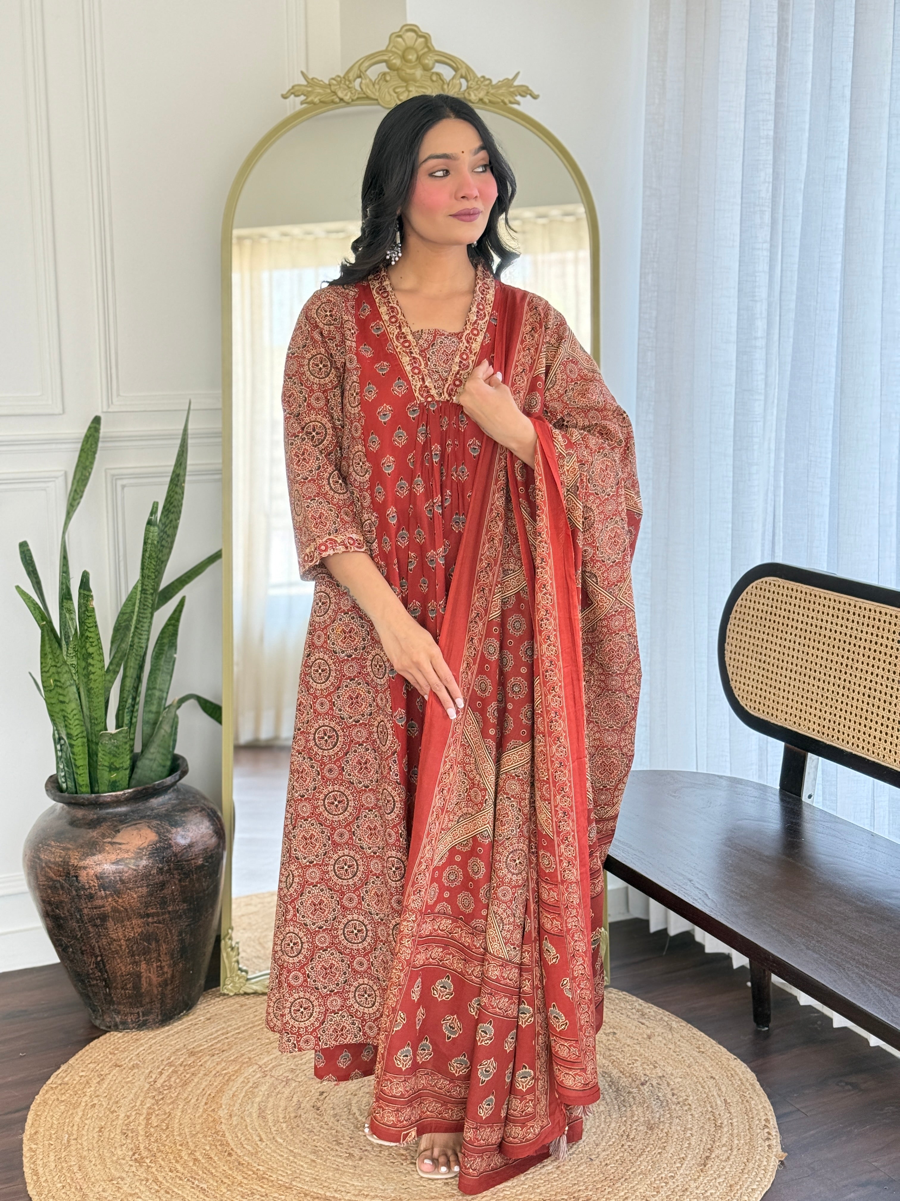 Libha Cotton Embroidered A-line Divider Set